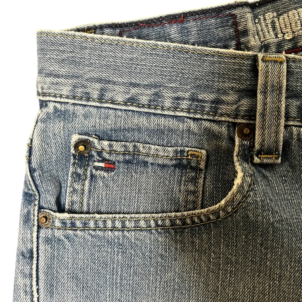 Tommy Hilfiger Men Relaxed Fit Freedom Jeans 30x32 Meas 32x30.5 Denim Streetwear